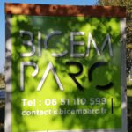 Insignia-Enseigne - Bicem Parc - Covering Habillage Adhésif sur Algéco Chantier